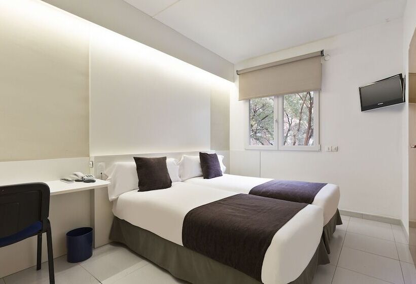 اتاق استاندارد, Travessera