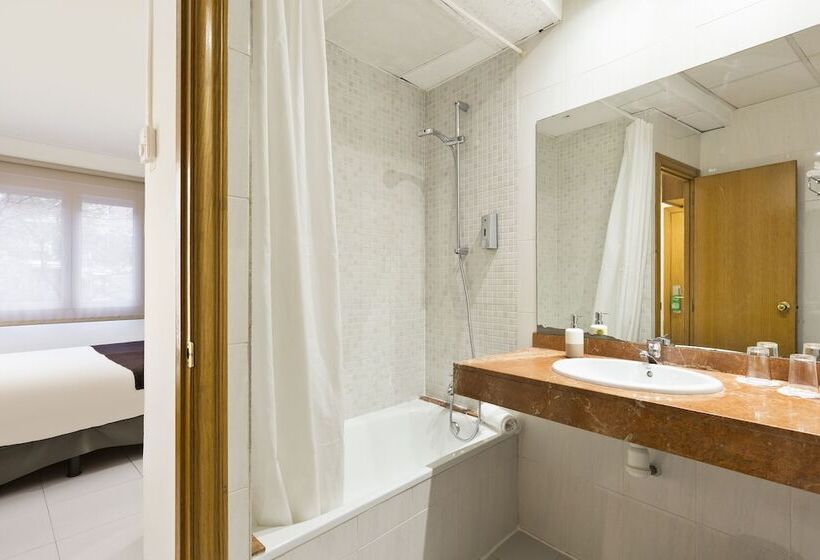 اتاق استاندارد, Travessera