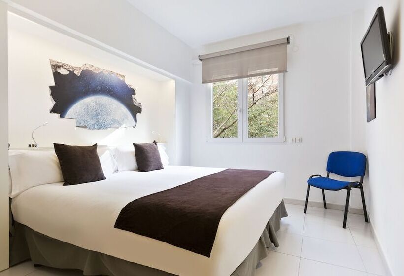 اتاق استاندارد, Travessera