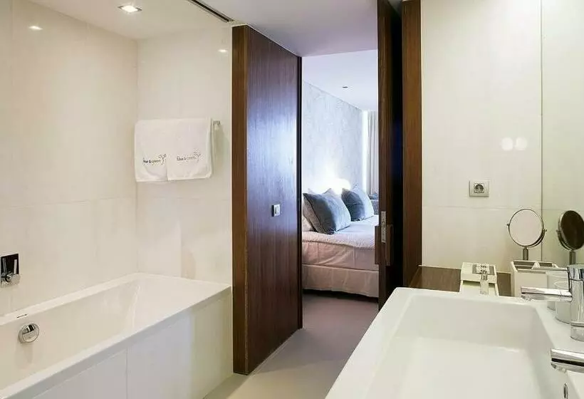 استودیوی سوپریور, Troia Design