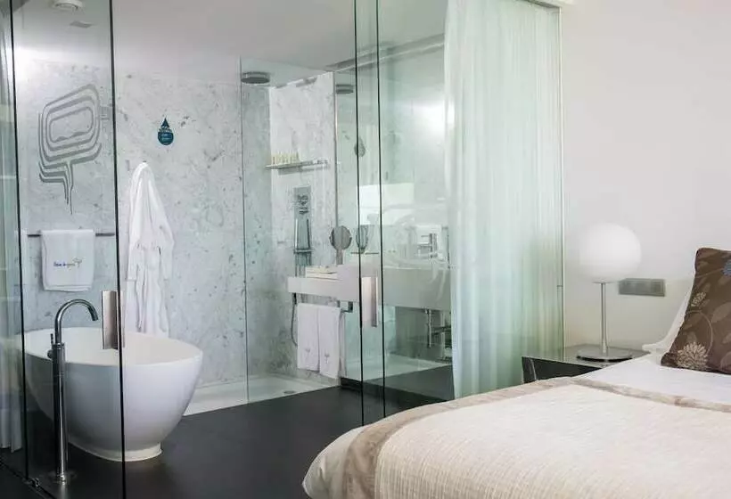 استودیوی لوکس, Troia Design