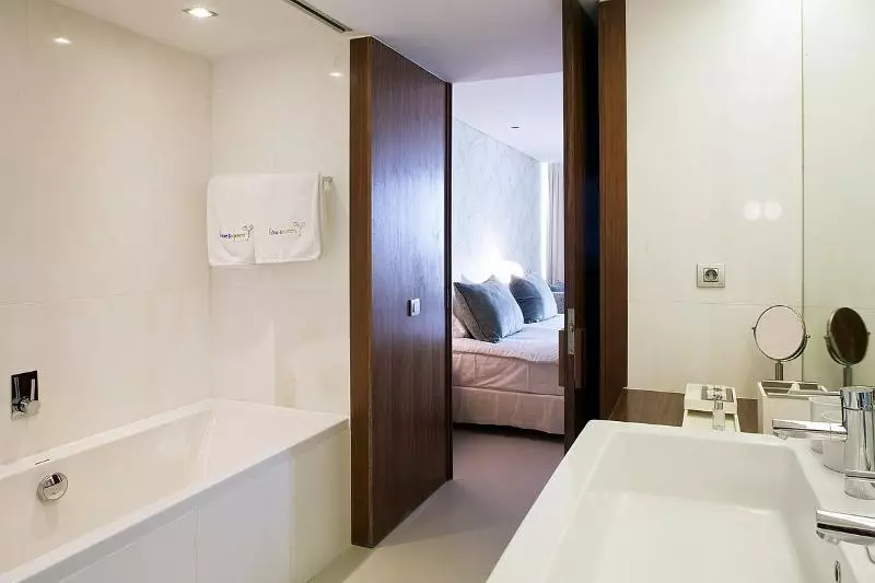 استودیوی سوپریور, Troia Design