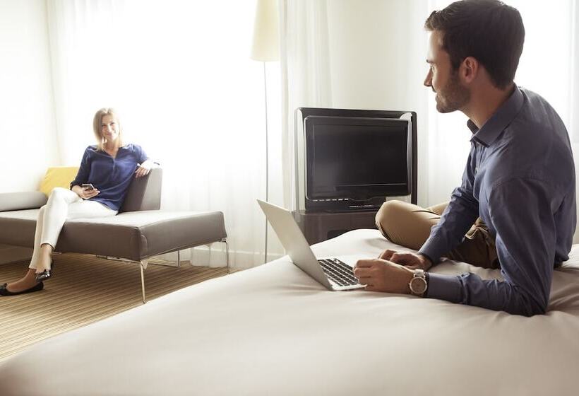 سوییت اجرایی, Novotel Suites Lille Europe