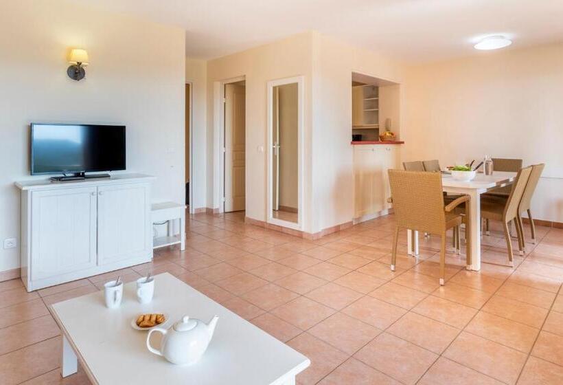 شقة غرفتين نوم مزودة بشُرفة, Village Pierre & Vacances Pont Royal En Provence