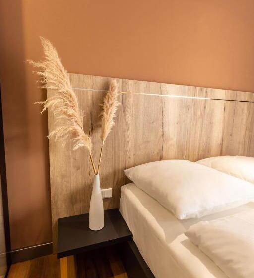 带阳台的豪华间, 24seven Hotel Schwabach