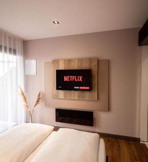 带阳台的豪华间, 24seven Hotel Schwabach