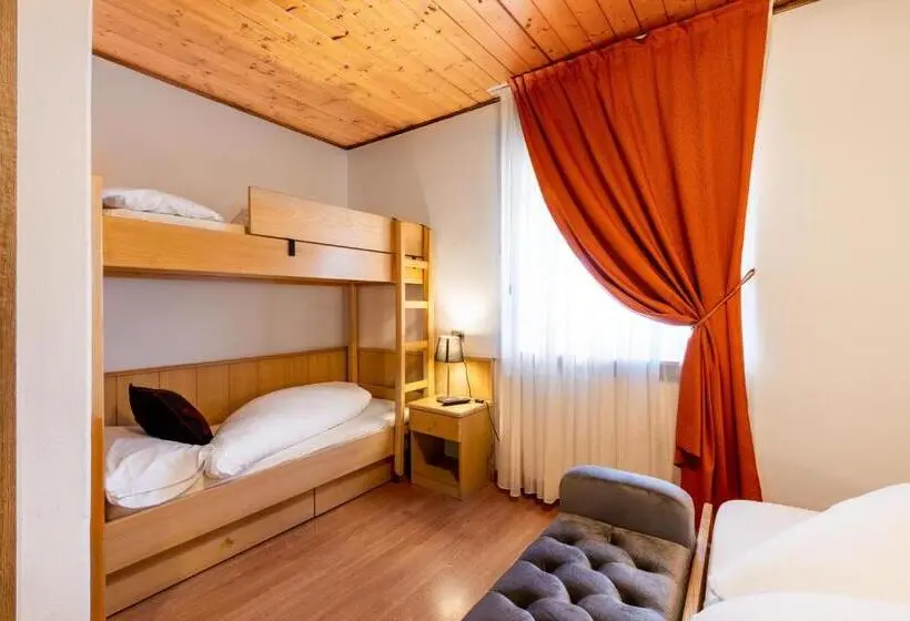 スタンダード４人部屋, Albergo Dolomiti
