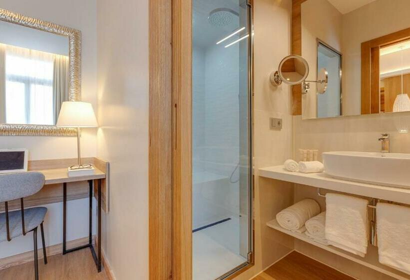 اتاق لوکس, Boutique Mirlo Barcelona