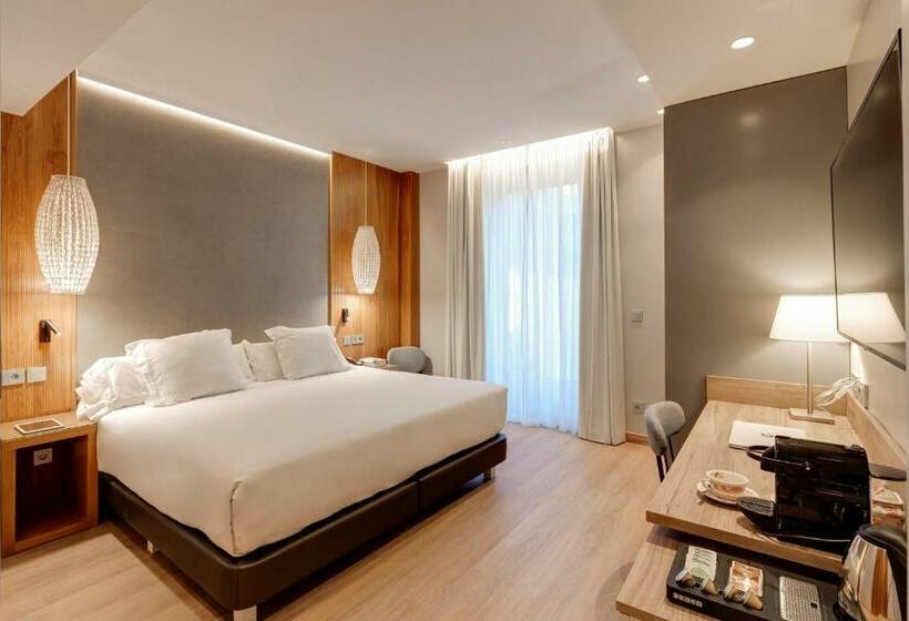 اتاق لوکس, Boutique Mirlo Barcelona