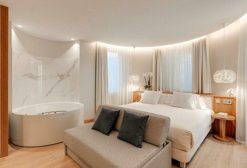 Люкс с гидромассажем, Boutique Mirlo Barcelona