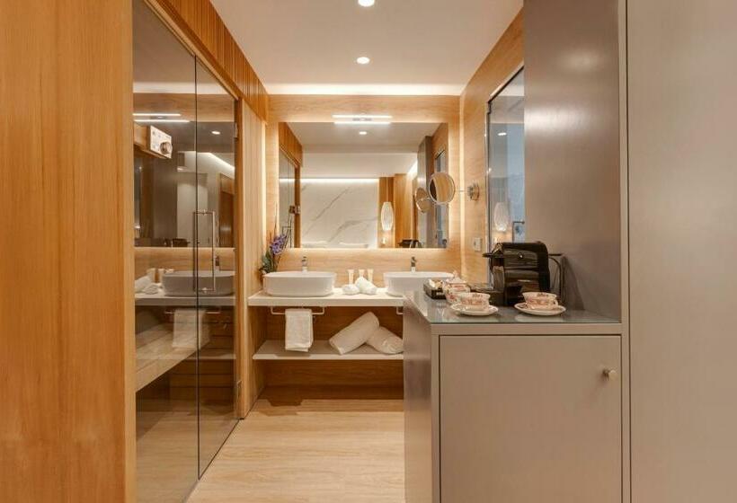 سوئیت با وان آب گرم, Boutique Mirlo Barcelona