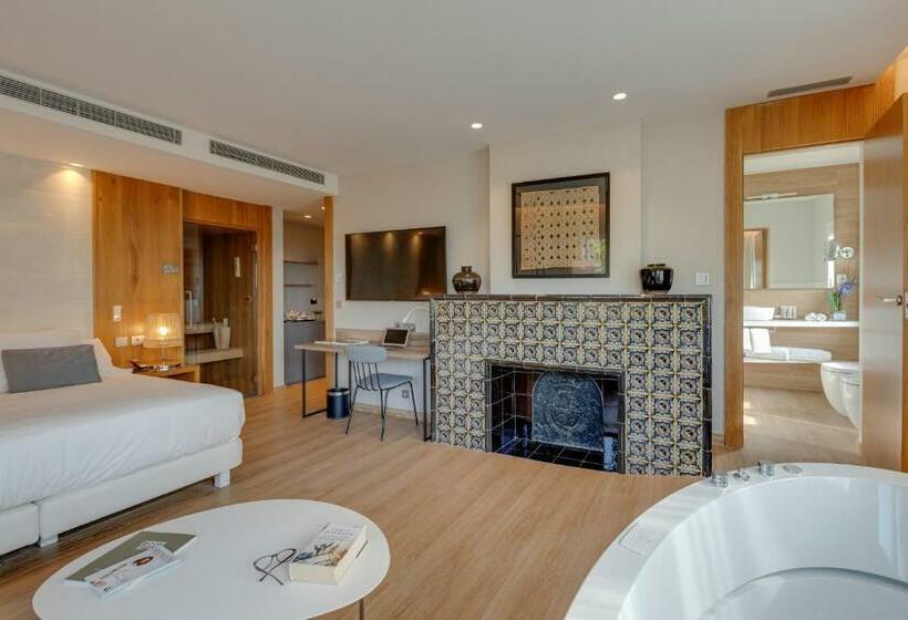 سوئیت با وان آب گرم, Boutique Mirlo Barcelona