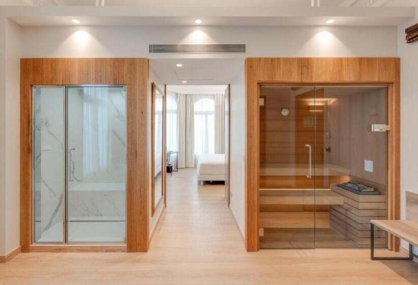 سوئیت با وان آب گرم, Boutique Mirlo Barcelona