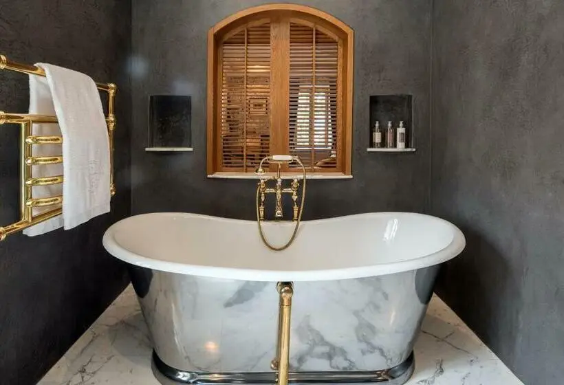 ジュニアスイート, Château Brachet