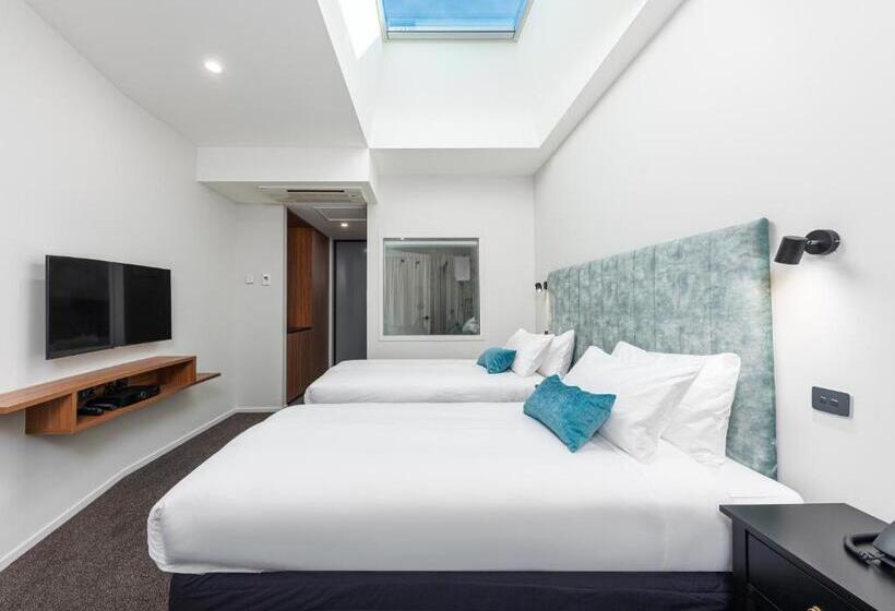 חדר דלוקס נוף לאגם, Galaxy Boutique