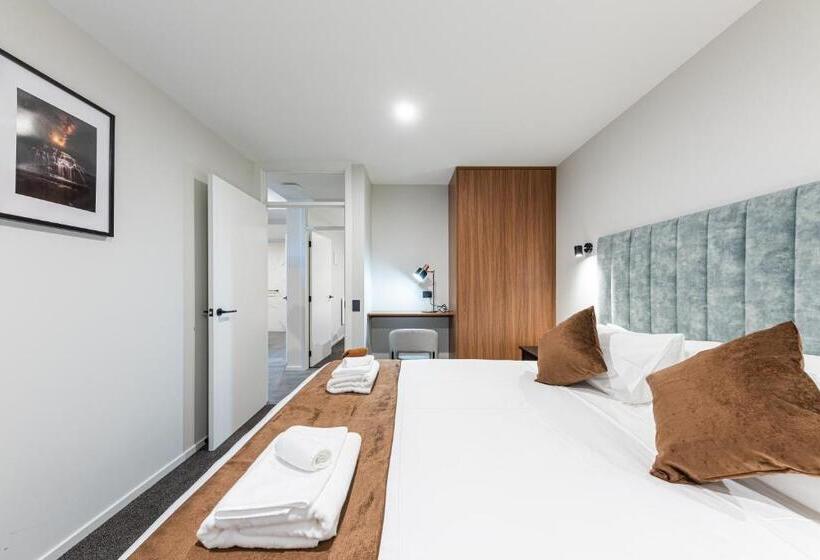 2 Bedrooms Suite 2 Bedrooms Lake View, Galaxy Boutique