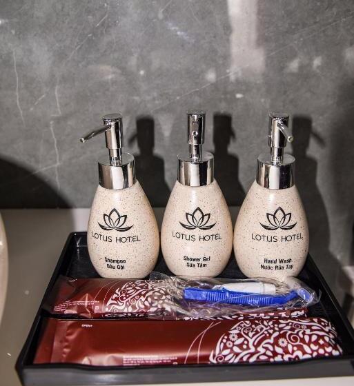 اتاق لوکس با بالکن, Lotus Hotel Ninh Bình