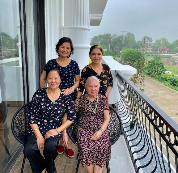 اتاق لوکس با بالکن, Lotus Hotel Ninh Bình