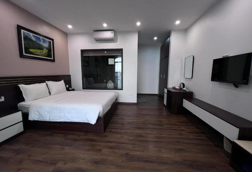 اتاق استاندارد با چشمانداز استخر, Lotus Hotel Ninh Bình