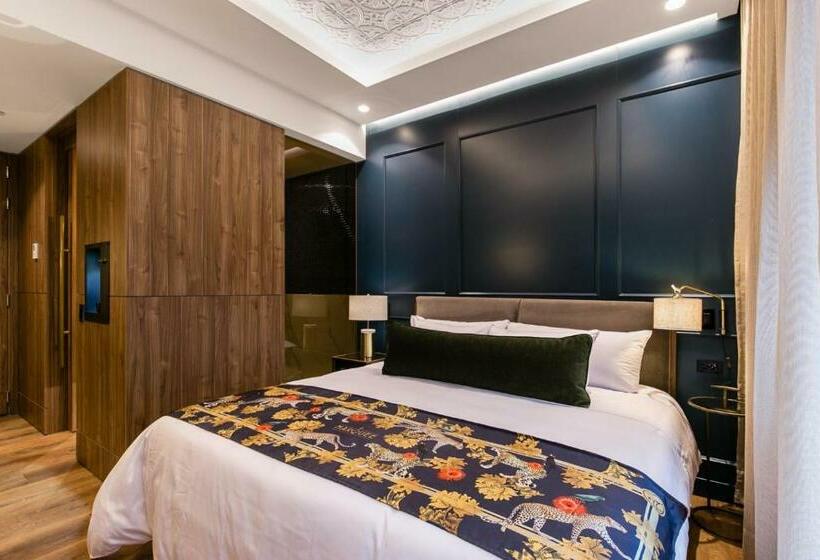 Люкс Кровать Кинг, Marquee Medellín