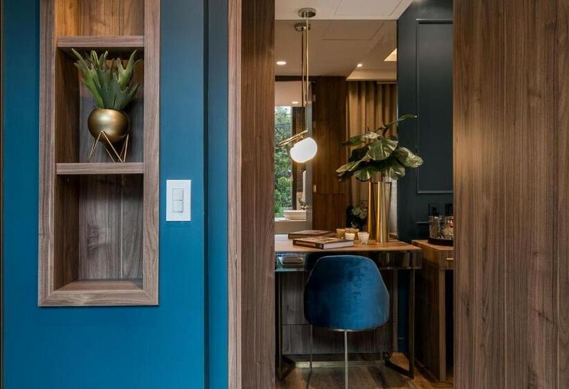 Люкс Кровать Кинг, Marquee Medellín