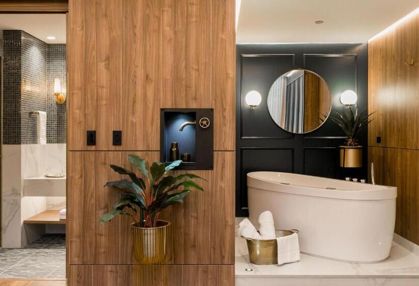 Люкс Премиум, Marquee Medellín