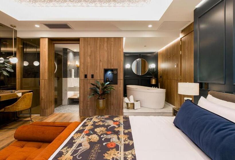 Люкс Премиум, Marquee Medellín