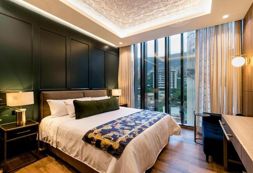 Люкс, Marquee Medellín