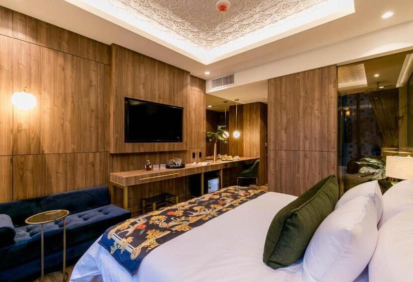 Люкс, Marquee Medellín