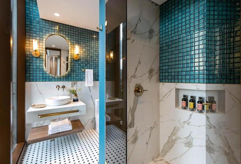 Люкс Кровать Кинг, Marquee Medellín