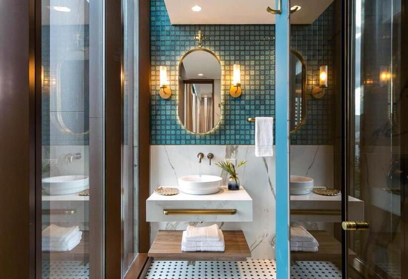 Люкс Кровать Кинг, Marquee Medellín