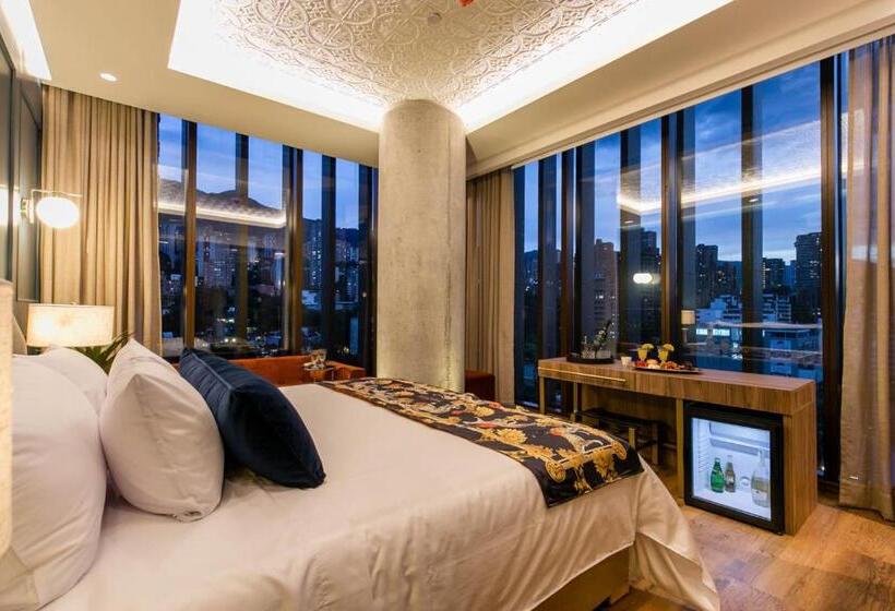 Люкс Кровать Кинг, Marquee Medellín