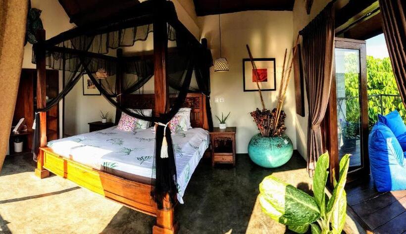 キングサイズベッドのスタンダードルーム, Ombak Resort At Ekas , A Luxury Surf And Kite Surf Destination