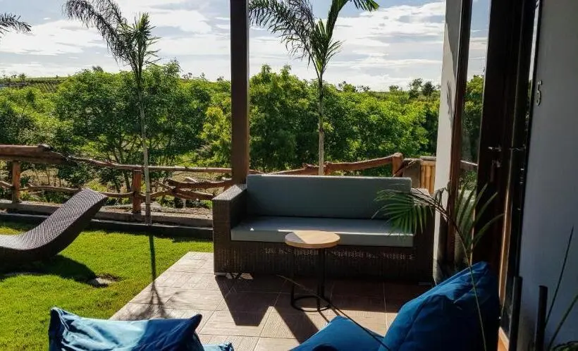 キングサイズベッドのスーペリアルーム, Ombak Resort At Ekas , A Luxury Surf And Kite Surf Destination