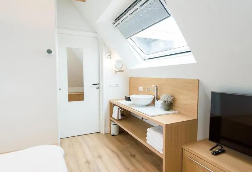 ベーシックルーム, Fietshotel Zee Van Tijd Holwerd