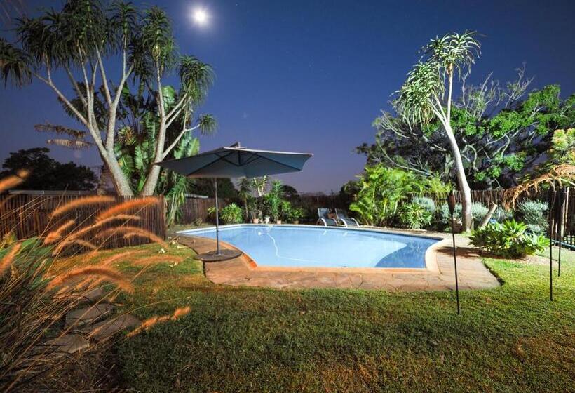 Люкс, Fever Tree Guesthouse