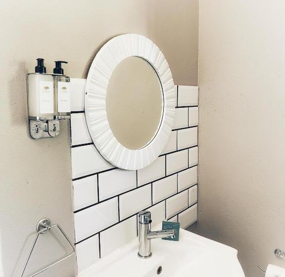 Deluxe Studio, Fever Tree Guesthouse