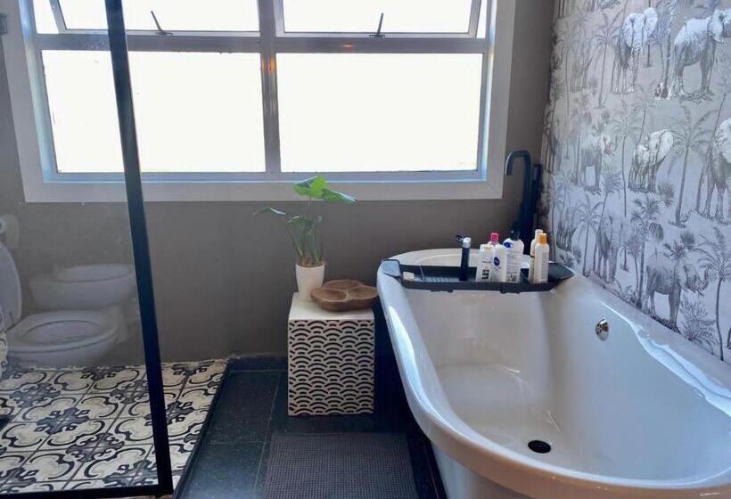 Люкс, Fever Tree Guesthouse