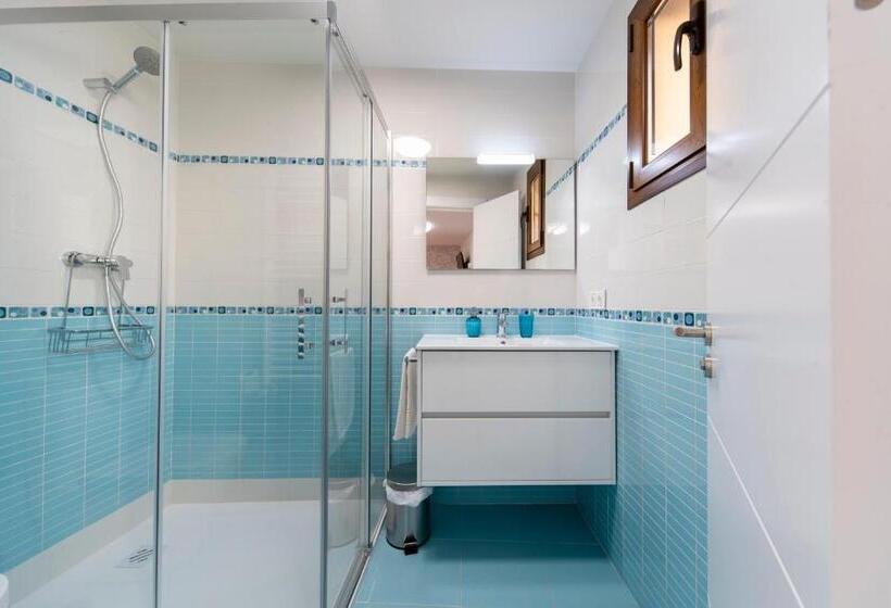 标准间, Vizcainos Home Away