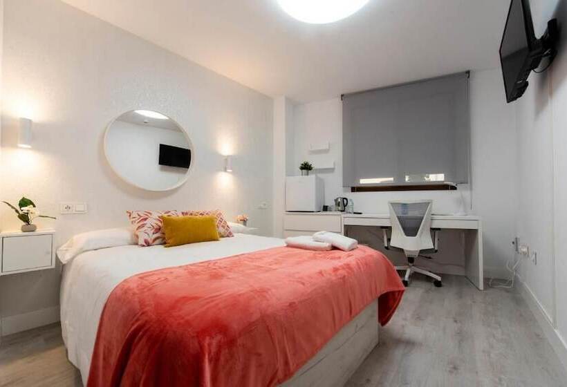 标准间, Vizcainos Home Away