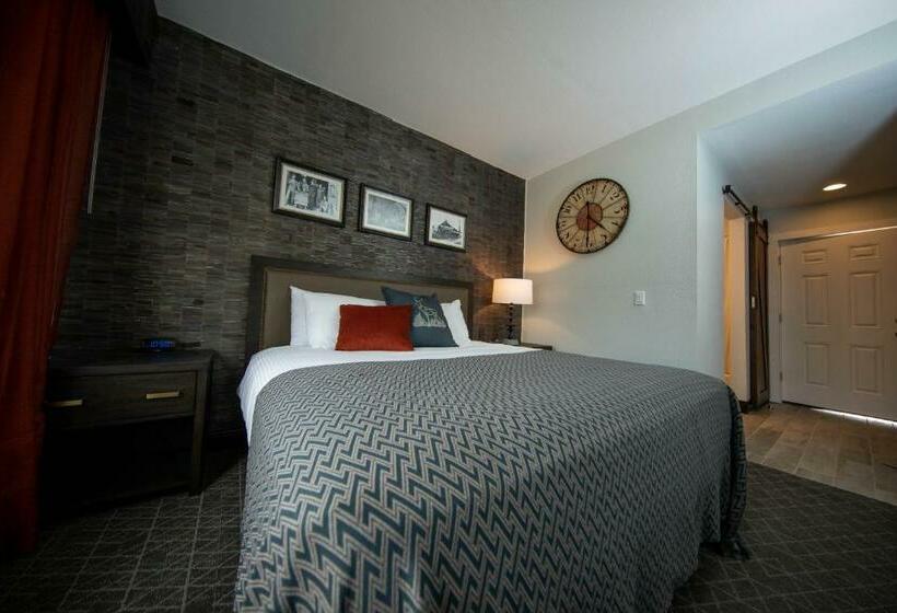 キングサイズベッドのスタンダードルーム, Golden Nugget