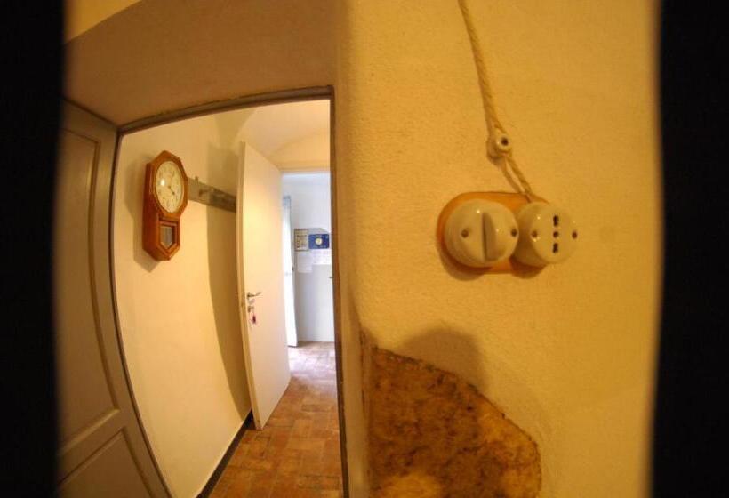 اتاق اکونومی, Agriturismo La Contessa