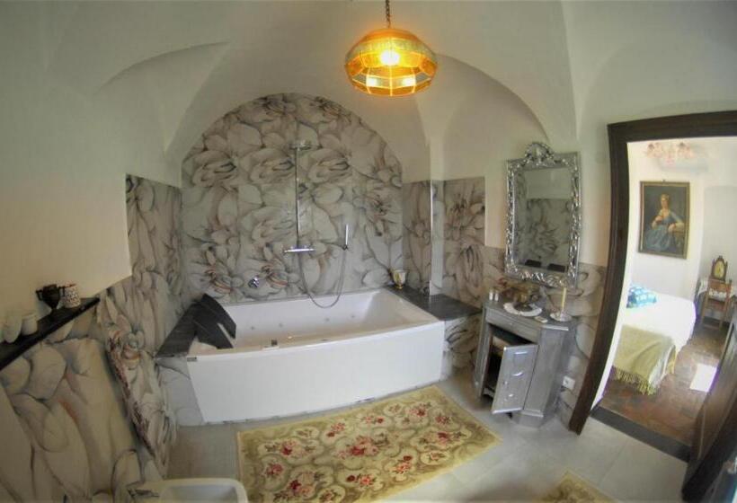 اتاق استاندارد با وان آب گرم, Agriturismo La Contessa