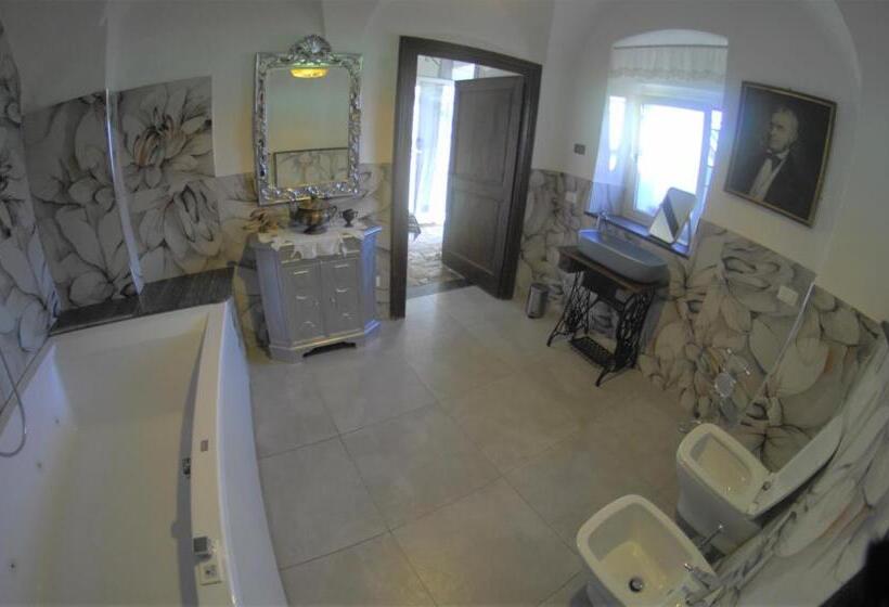 اتاق استاندارد با وان آب گرم, Agriturismo La Contessa