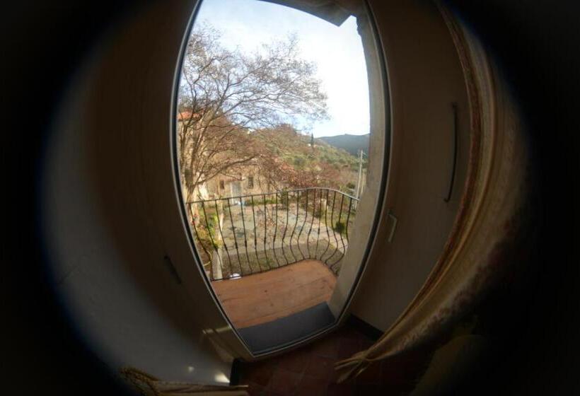 اتاق استاندارد با تخت بزرگ, Agriturismo La Contessa