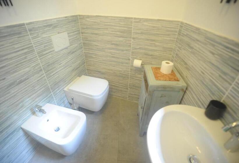 اتاق اکونومی, Agriturismo La Contessa