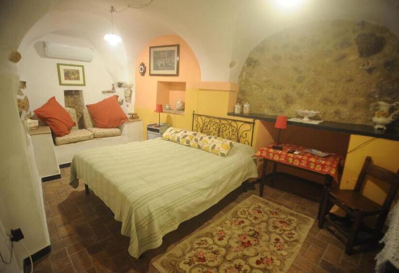 اتاق اکونومی, Agriturismo La Contessa