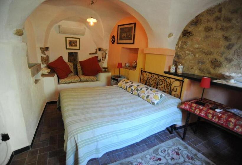 اتاق اکونومی, Agriturismo La Contessa