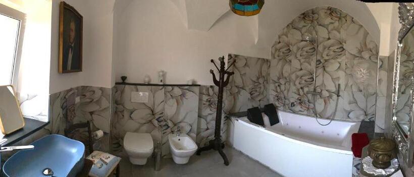 اتاق استاندارد با وان آب گرم, Agriturismo La Contessa