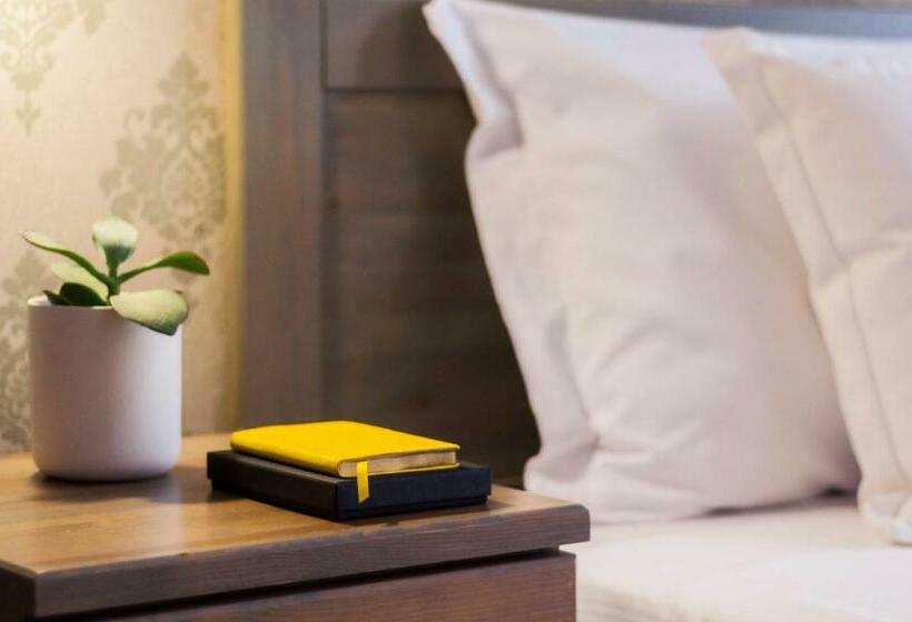 اتاق لوکس, Rooms By Alexandra